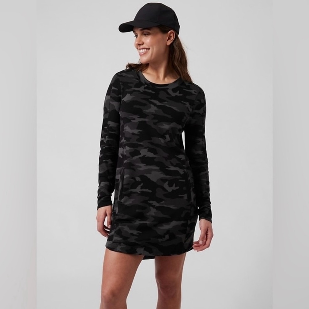 Athleta black camo dress sz small